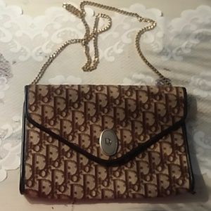 Pre-owned vintage Christian Dior medium sized shou